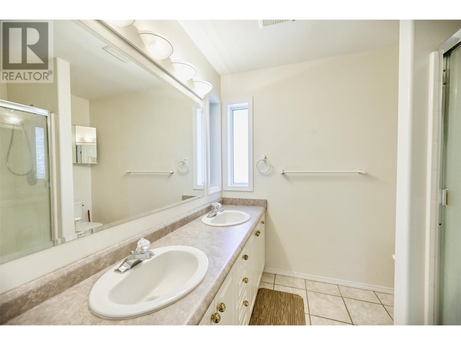 28 SANDPIPER Place, Osoyoos
