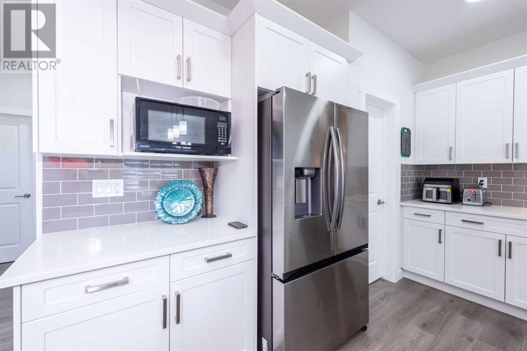 Photo 7 of 547 Clydesdale Way, Cochrane AB