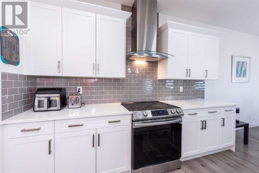 Photo 9 of 547 Clydesdale Way, Cochrane AB