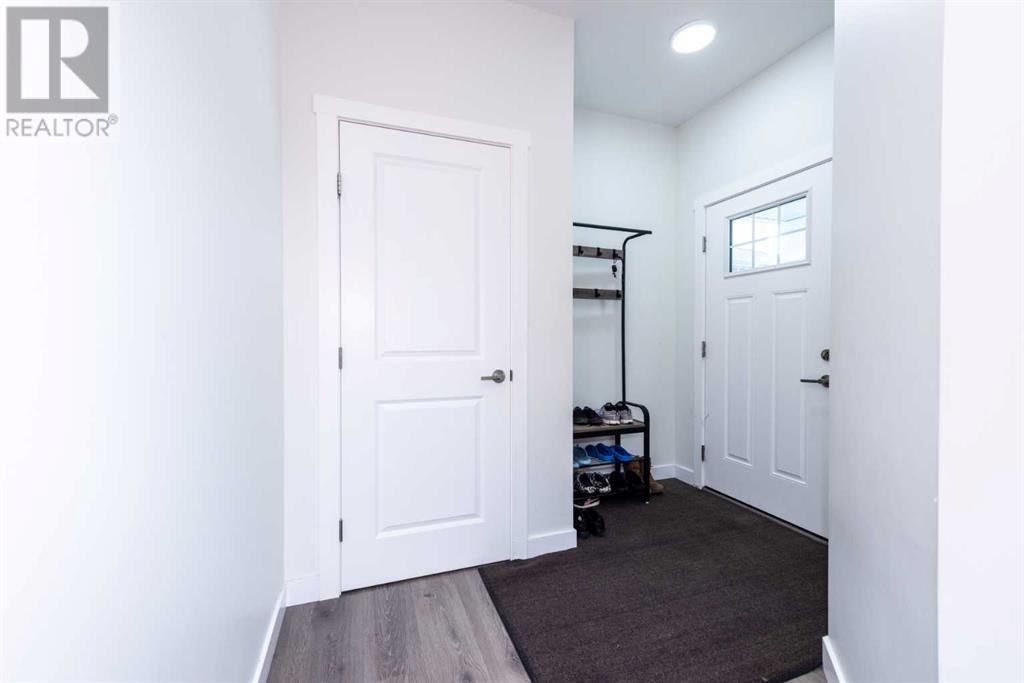 Photo 14 of 547 Clydesdale Way, Cochrane AB