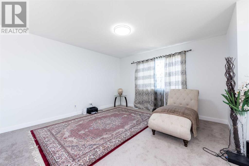 Photo 18 of 547 Clydesdale Way, Cochrane AB