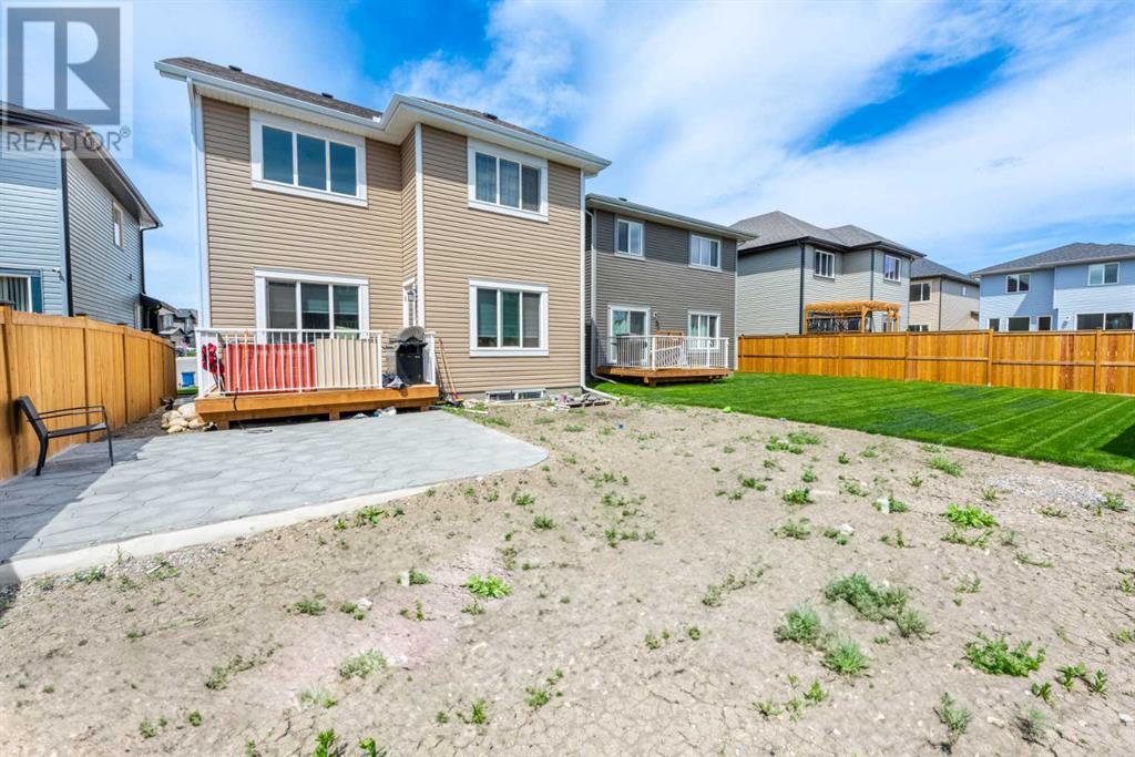 Photo 37 of 547 Clydesdale Way, Cochrane AB