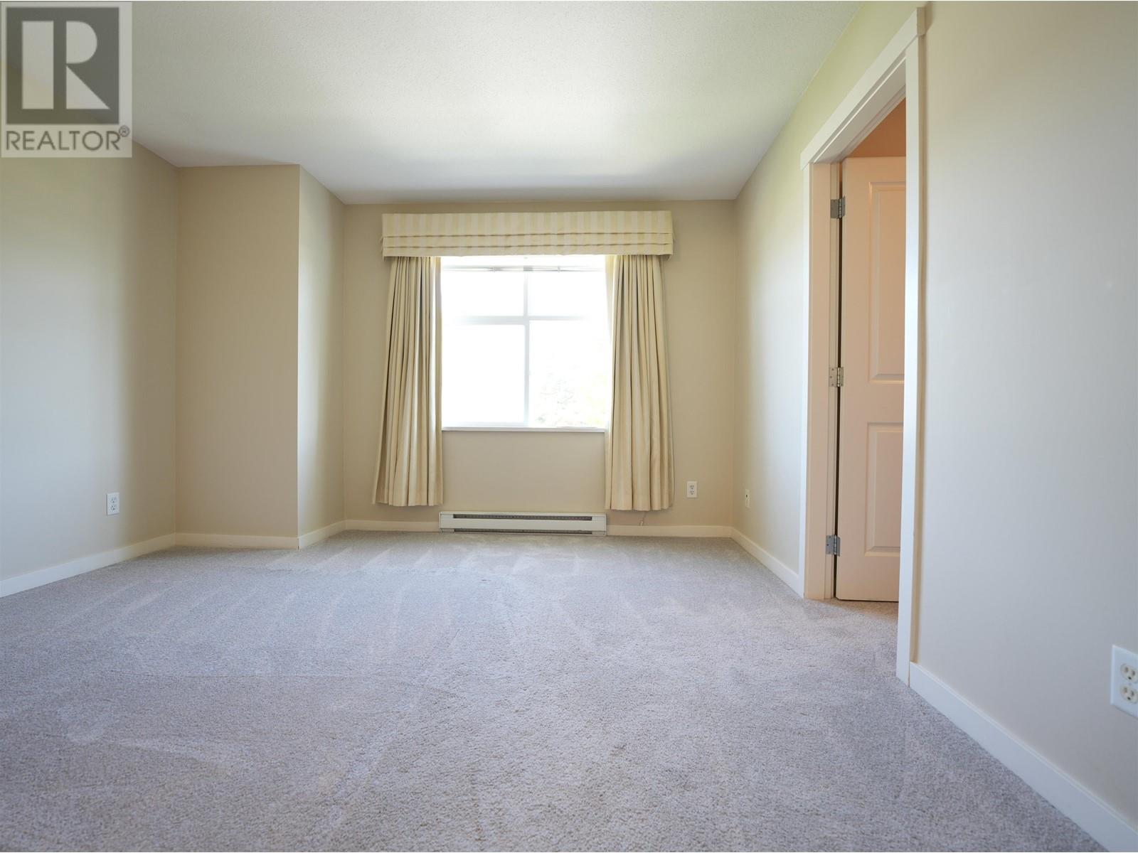 Photo 10 of 80 7288 Heather Street, Richmond BC