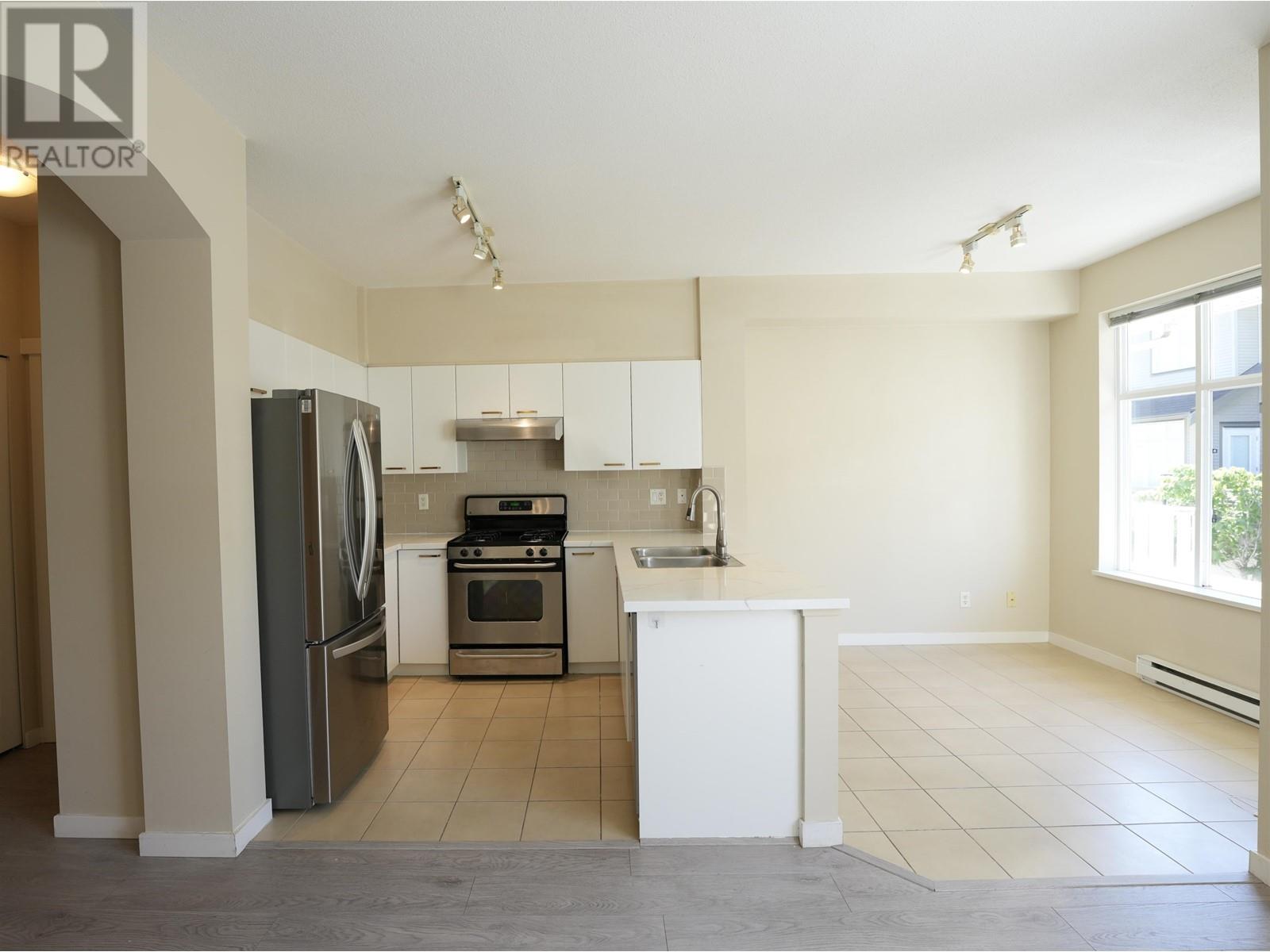 Photo 5 of 80 7288 Heather Street, Richmond BC