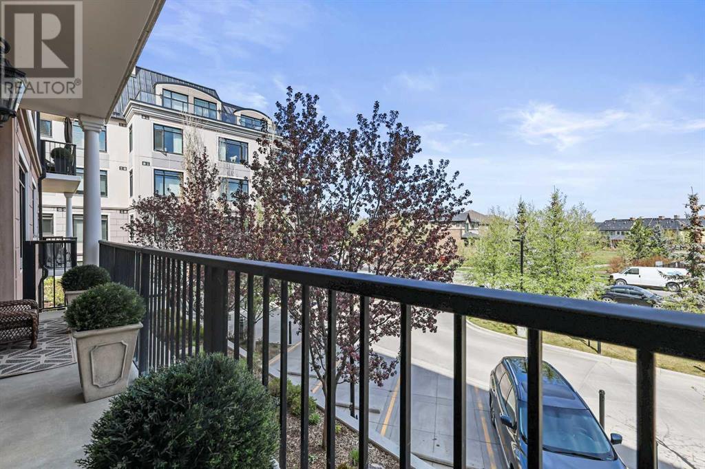 Single Family House for Sale in   Quarry Way SE Douglasdale/Glen Calgary 