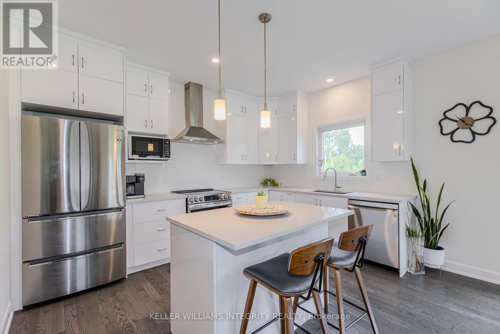 Photo 14 of 114 Maplestone Drive, North Grenville ON