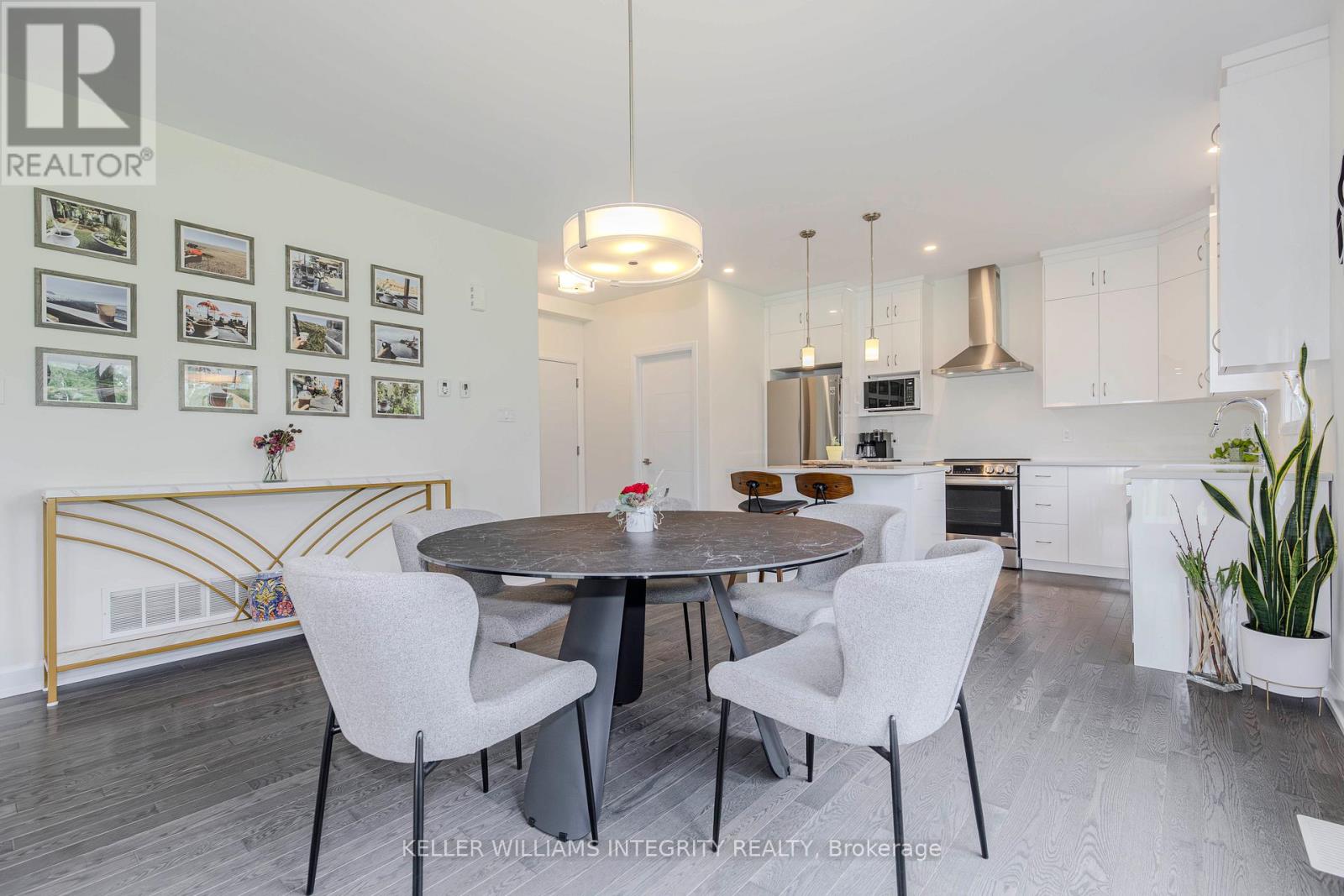 Photo 24 of 114 Maplestone Drive, North Grenville ON