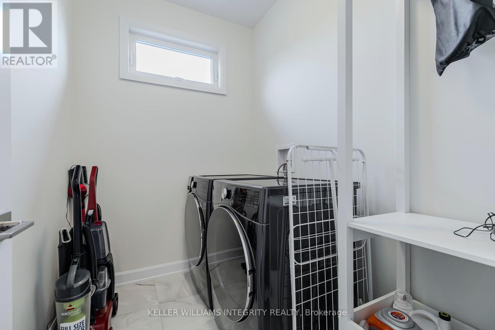 Photo 10 of 114 Maplestone Drive, North Grenville ON