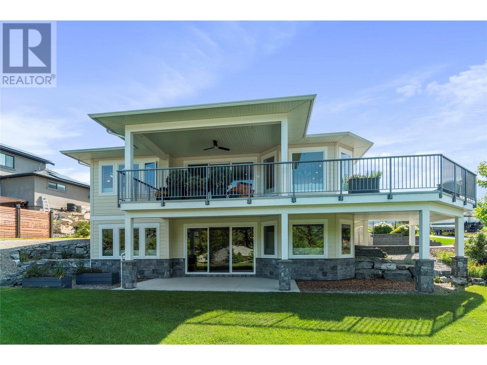 Photo 2 of 4230 20 Street Ne, Salmon Arm BC