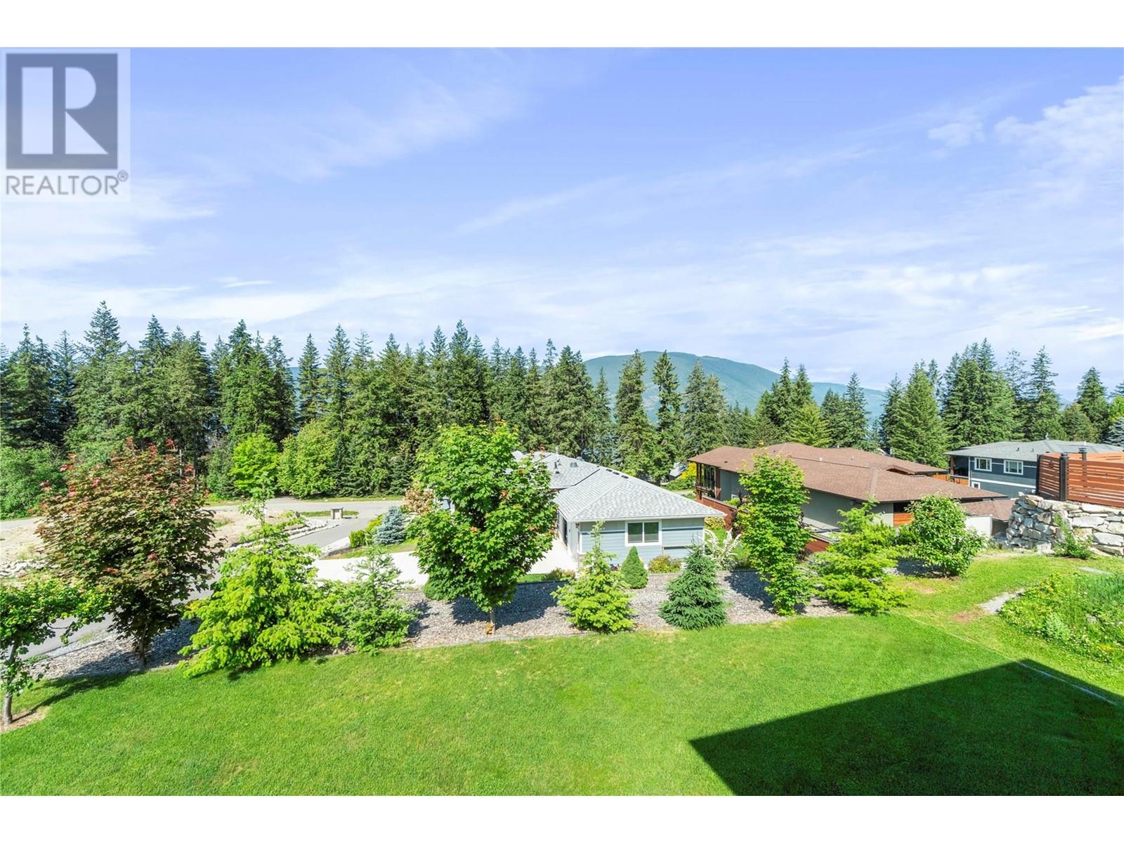 Photo 44 of 4230 20 Street Ne, Salmon Arm BC