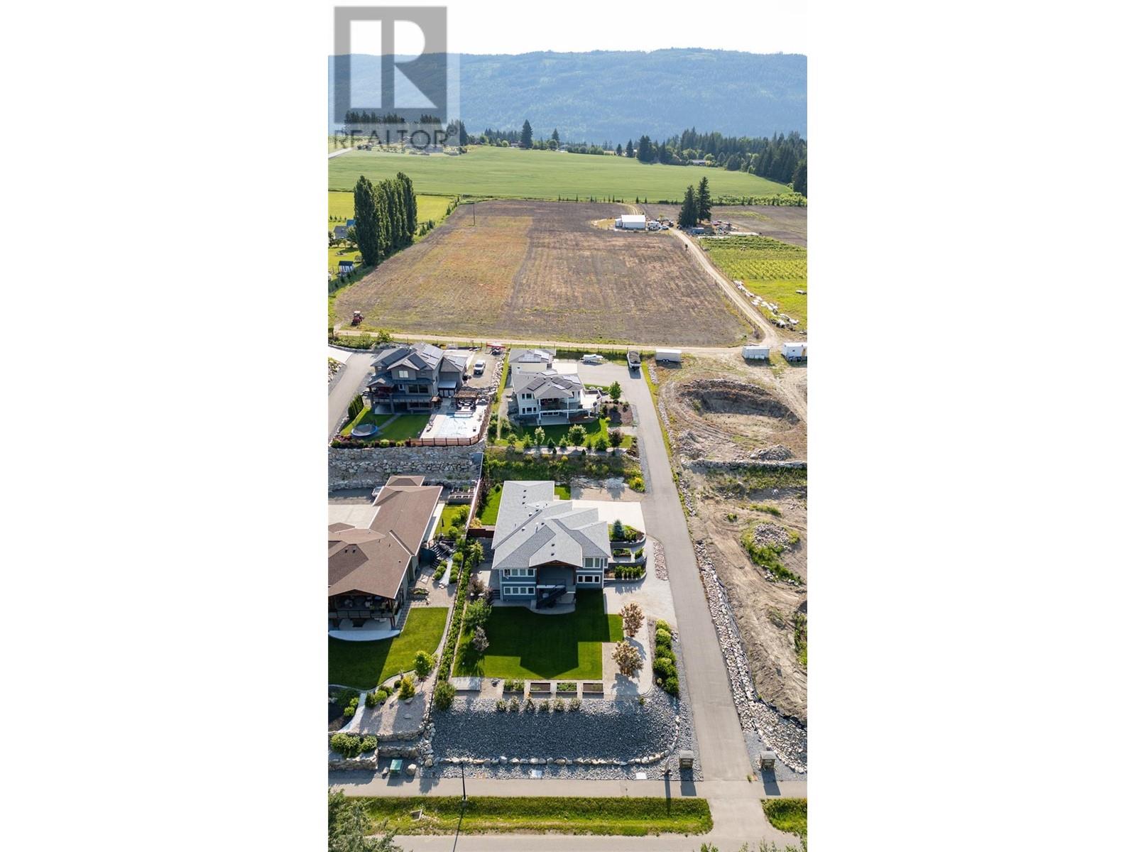 Photo 55 of 4230 20 Street Ne, Salmon Arm BC