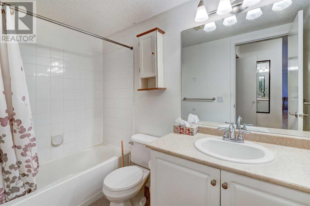 Single Family House for Sale in   Citadel Meadow Point NW Citadel Calgary 