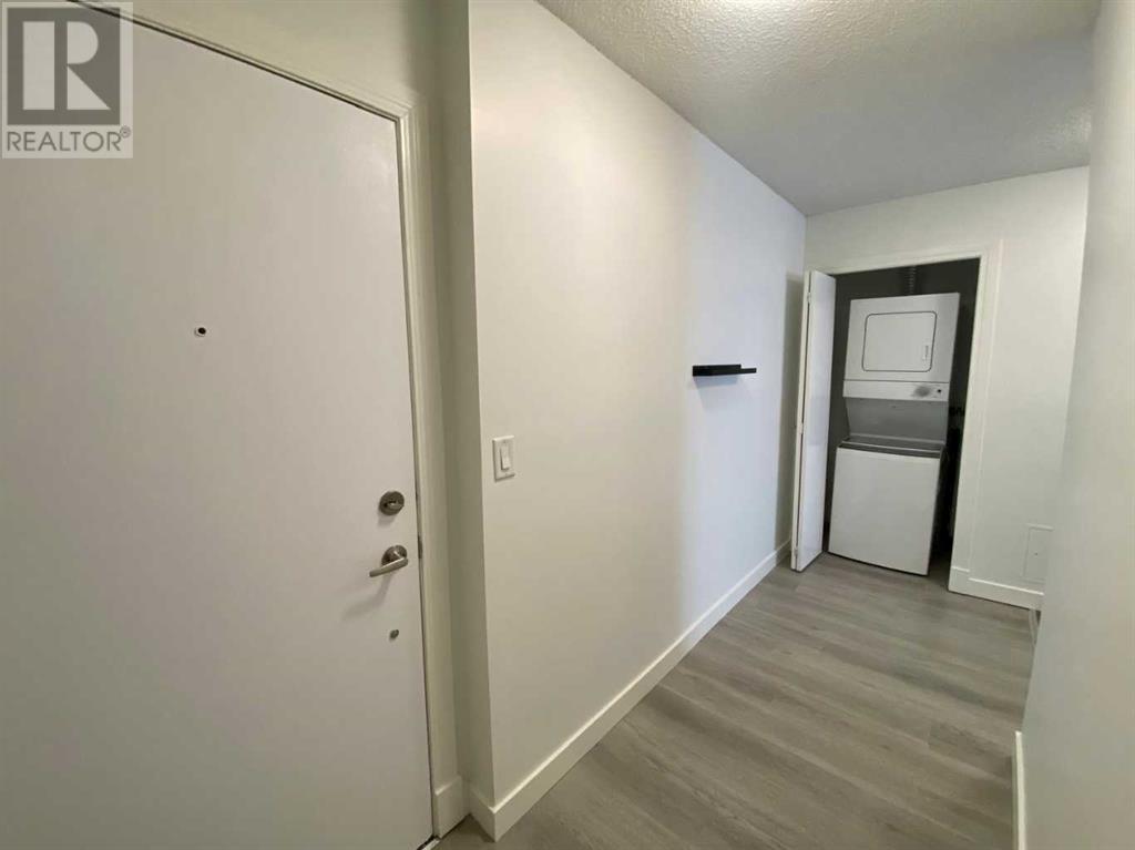Single Family House for Sale in    Avenue SW Kingsland Calgary 
