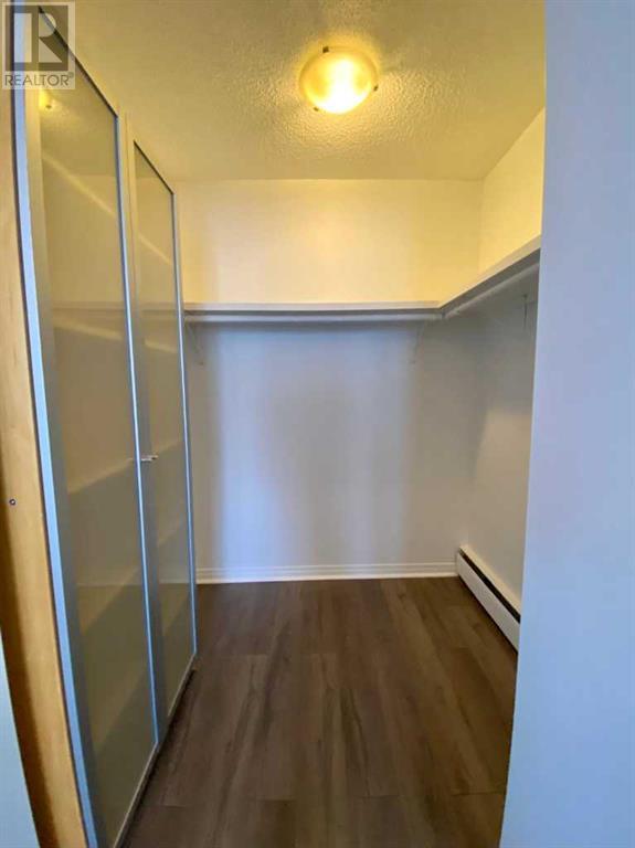 Single Family House for Sale in    Avenue SW Kingsland Calgary 