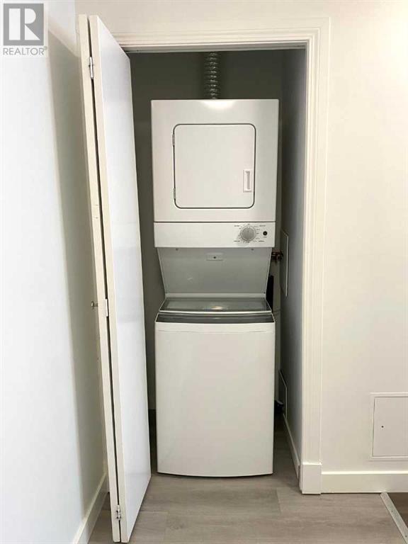 Single Family House for Sale in    Avenue SW Kingsland Calgary 