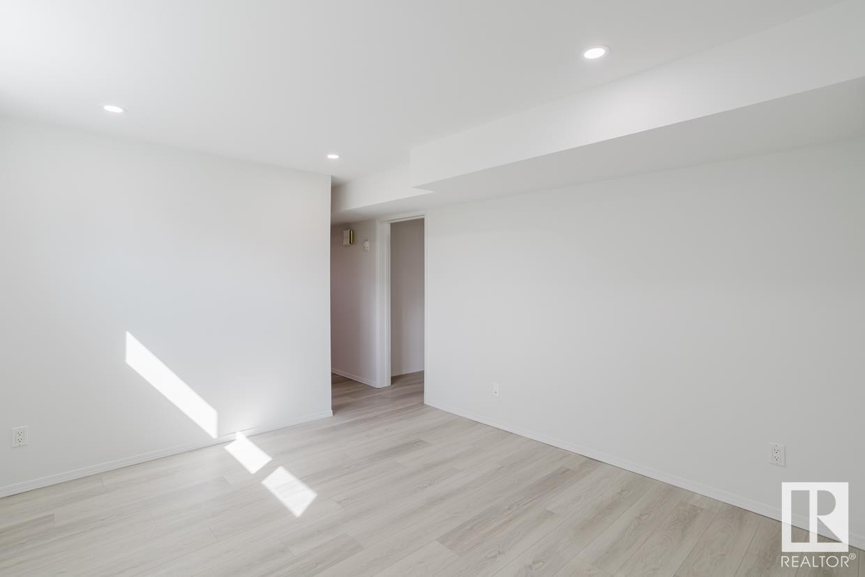 Single Family House Bungalow for Sale in   AV NW Edmonton 