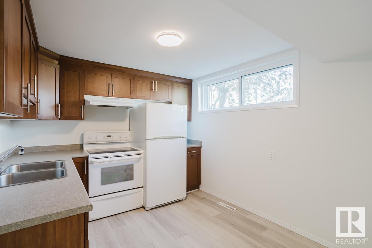 Single Family House Bungalow for Sale in   AV NW Edmonton 