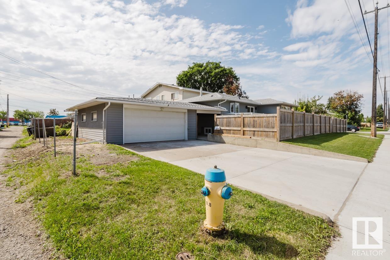 Single Family House Bungalow for Sale in   AV NW Edmonton 