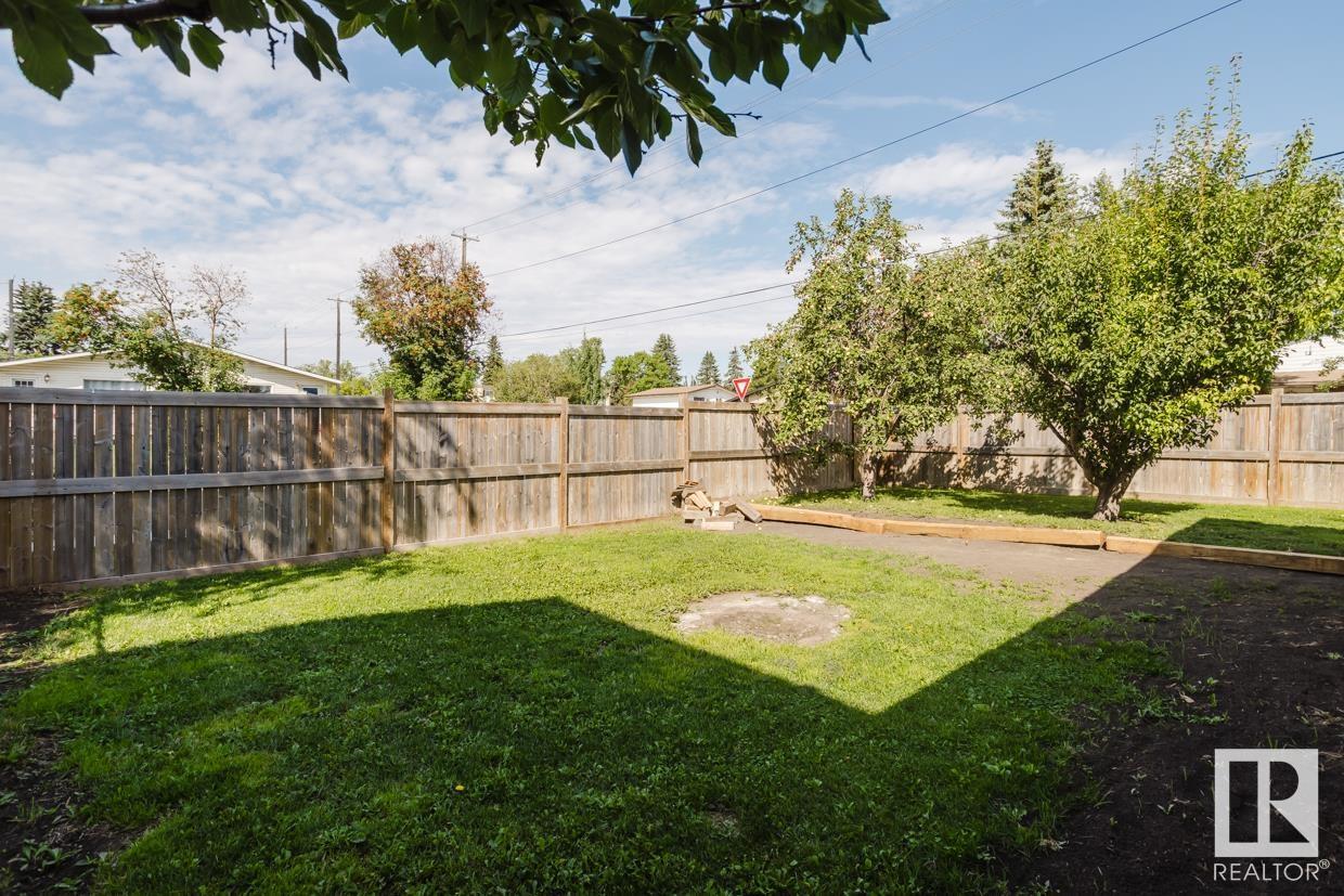 Single Family House Bungalow for Sale in   AV NW Edmonton 