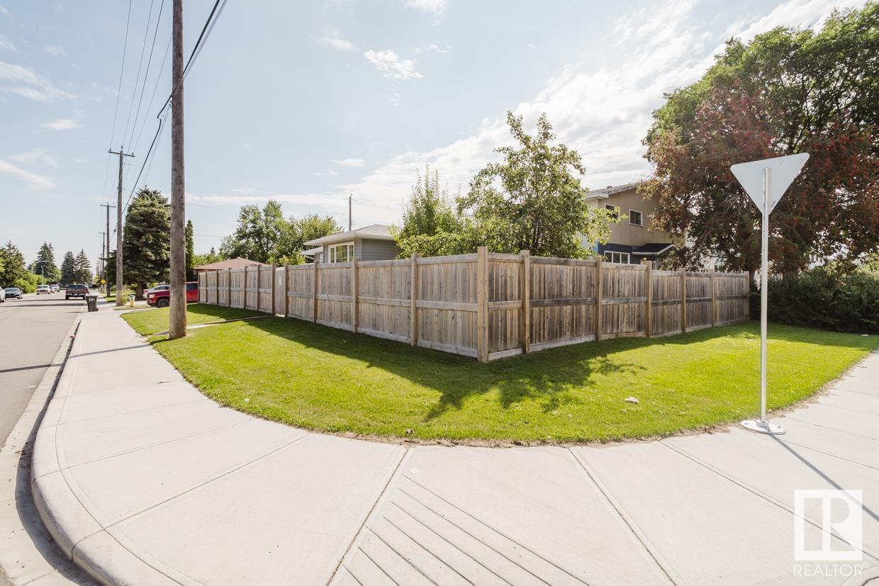 Single Family House Bungalow for Sale in   AV NW Edmonton 