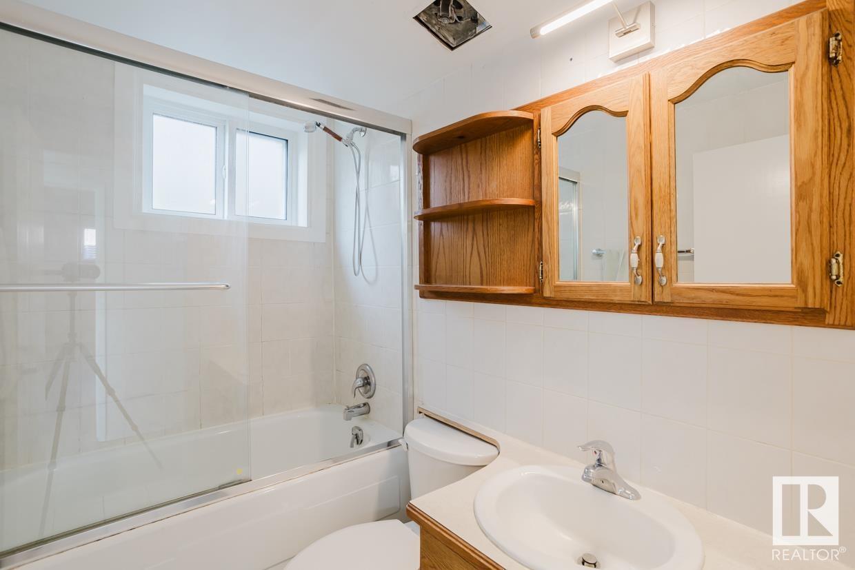 Single Family House Bungalow for Sale in   AV NW Edmonton 