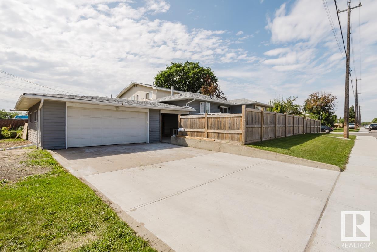 Single Family House Bungalow for Sale in   AV NW Edmonton 