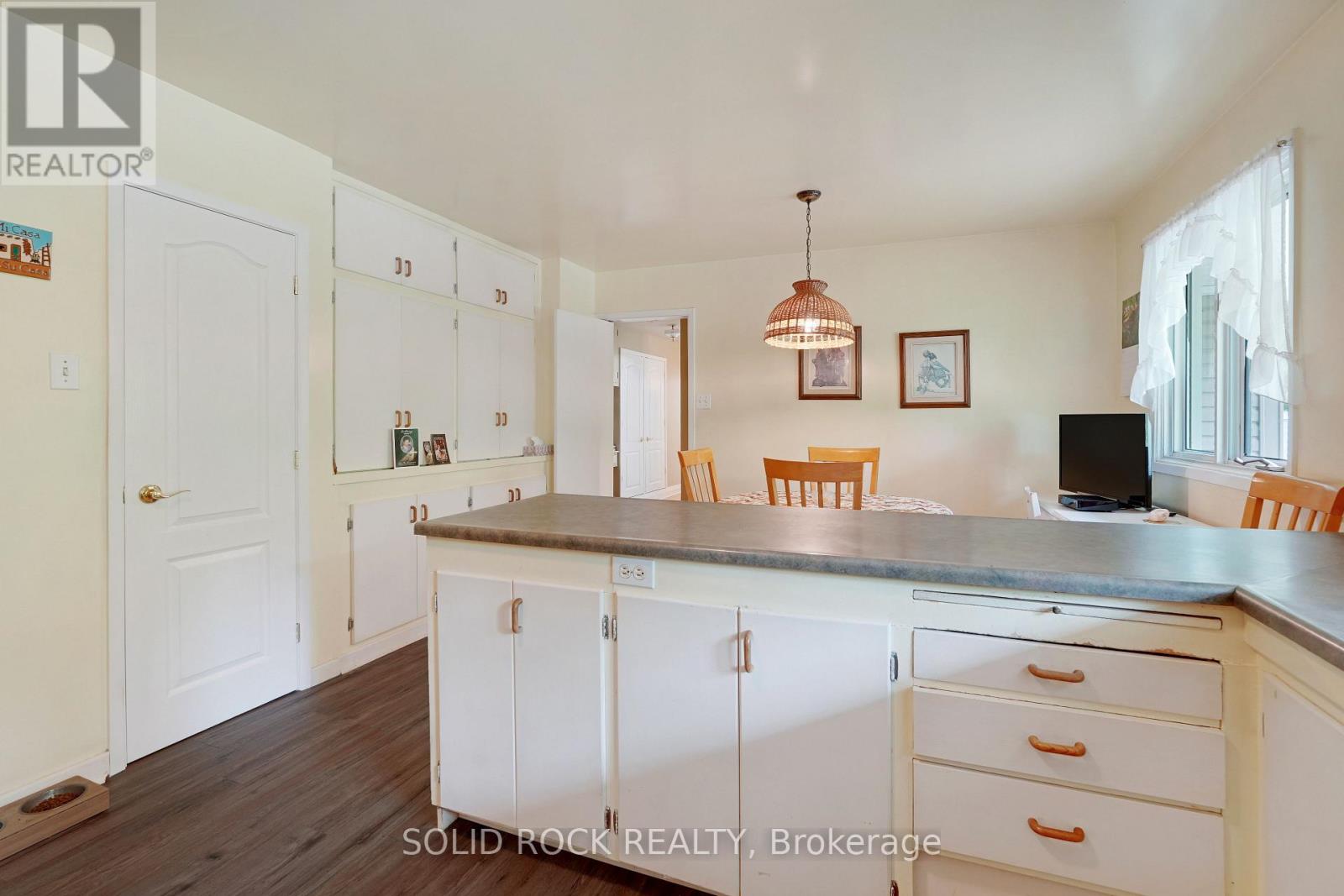 Photo 8 of 7725 Lawrence Street, Ottawa ON