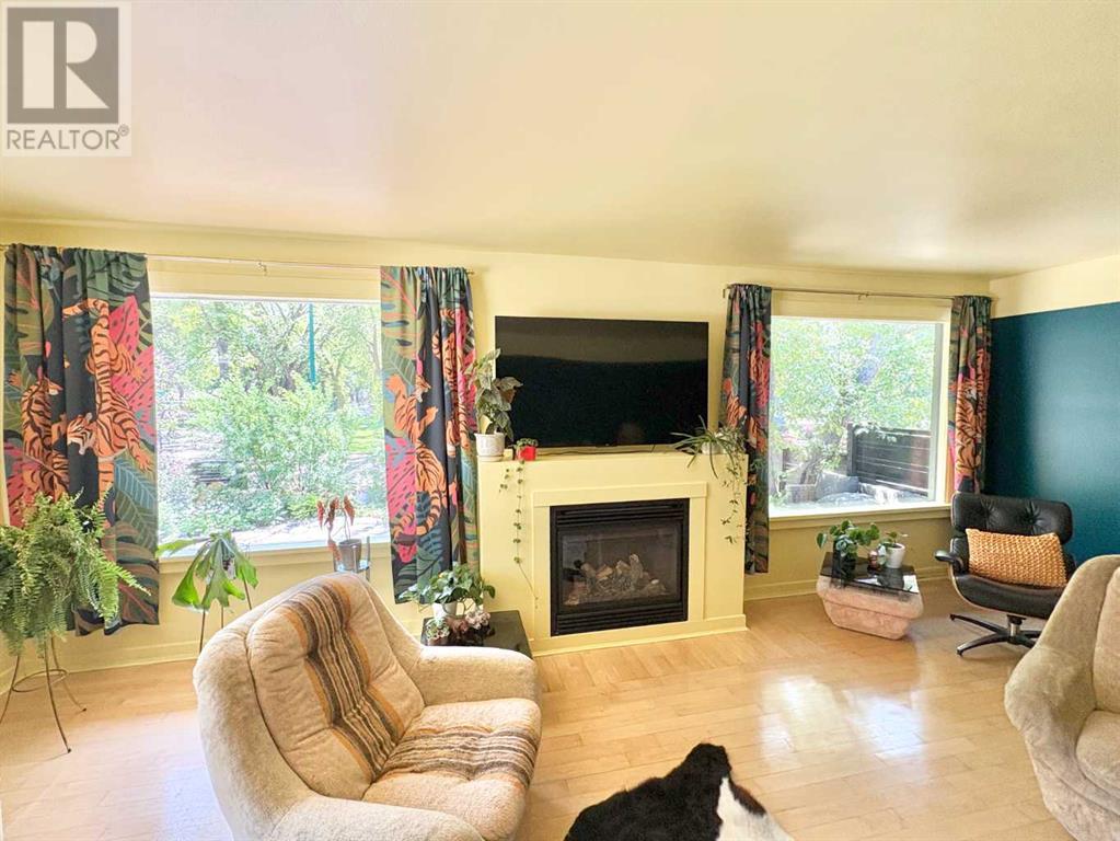 Single Family House Bungalow for Sale in   Street S Victoria Park Lethbridge 