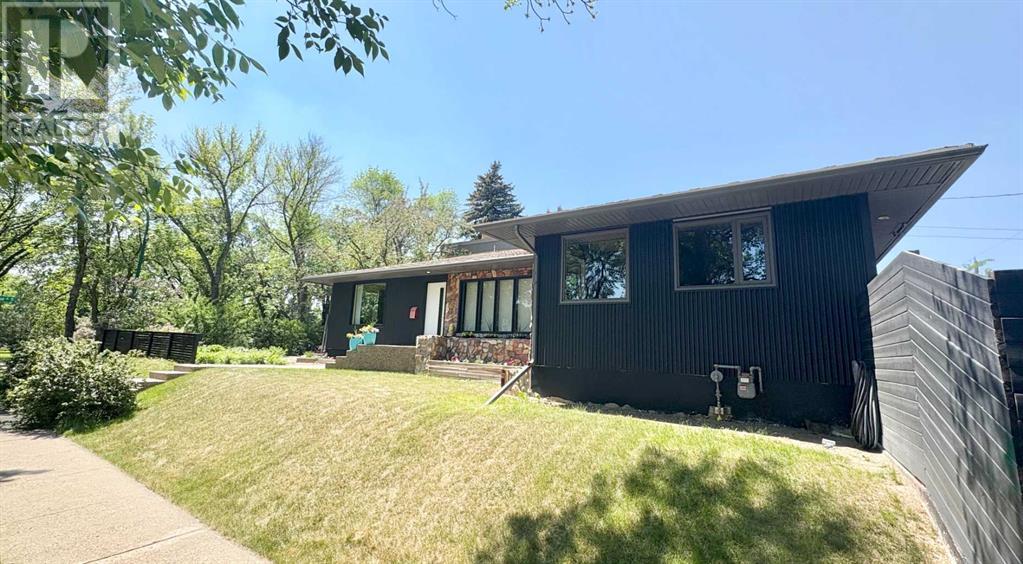 Single Family House Bungalow for Sale in   Street S Victoria Park Lethbridge 