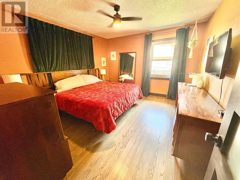 Single Family House Bungalow for Sale in   Street S Victoria Park Lethbridge 