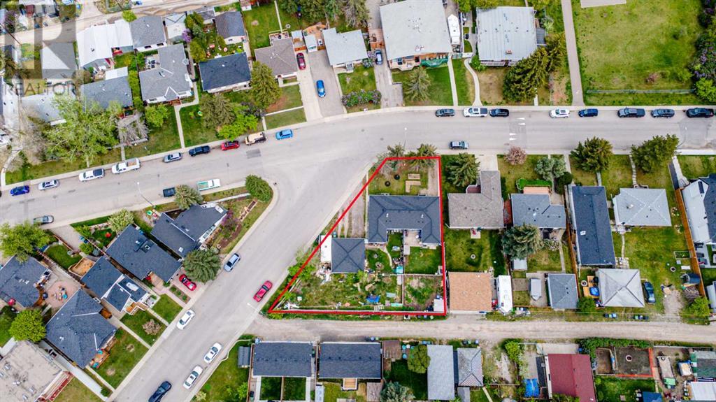 4649 70 Street NW, Calgary, Alberta