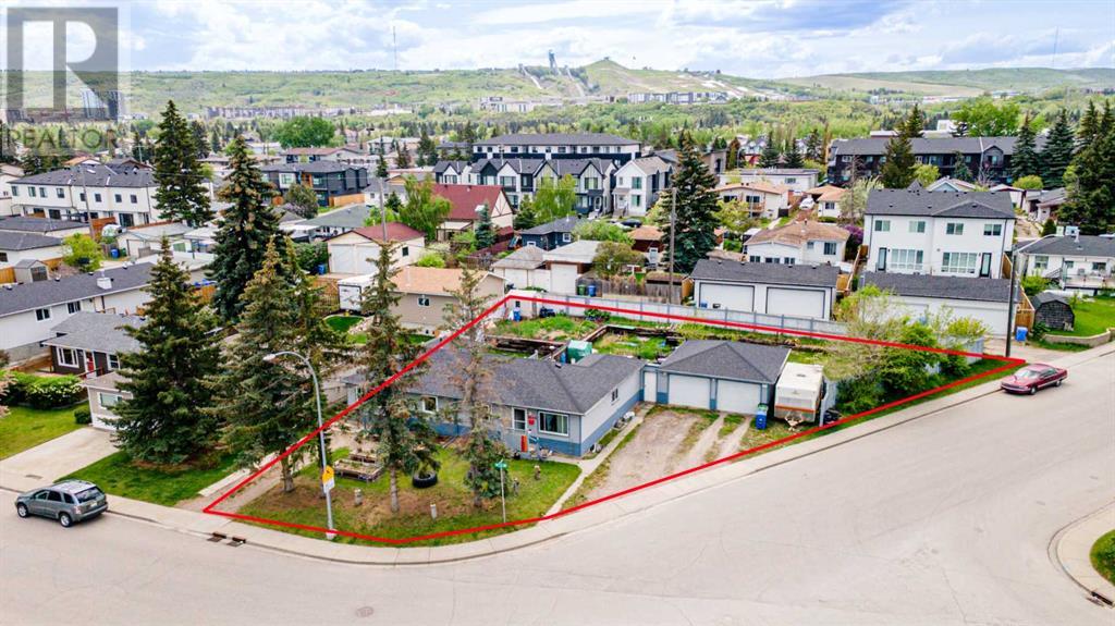 Single Family House Bungalow for Sale in   Street NW Bowness Calgary 