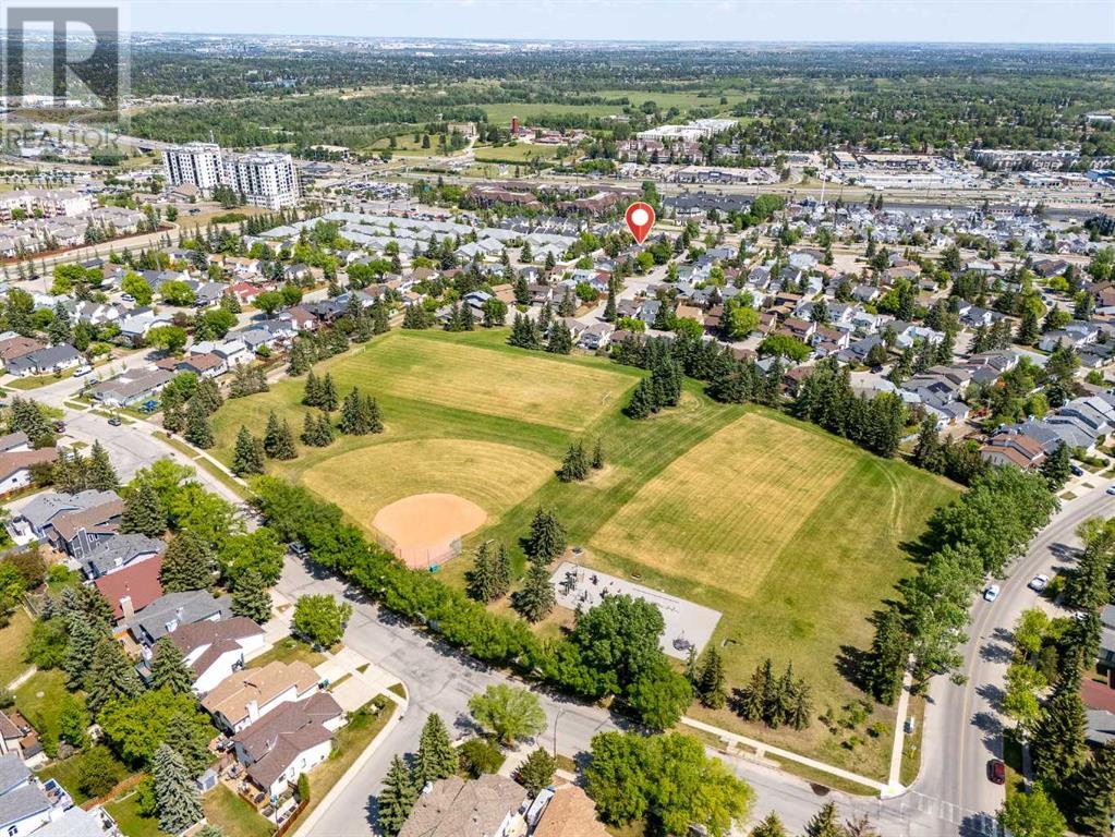 Single Family House 4 Level for Sale in  Millside Road SW Millrise Calgary 