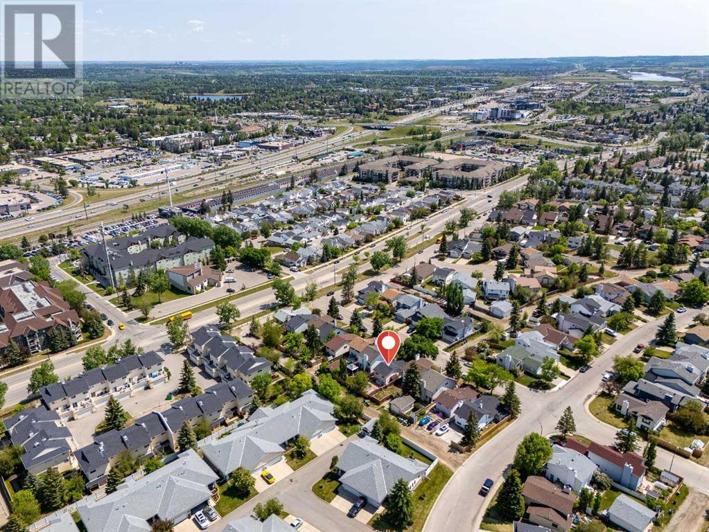 Single Family House 4 Level for Sale in  Millside Road SW Millrise Calgary 