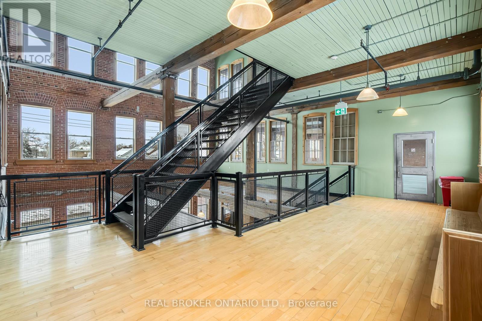 Photo 27 of 170 1 Sherbrooke Street E, Perth ON