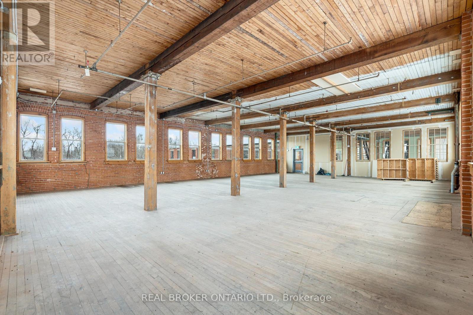 Photo 18 of 250 1 Sherbrooke Street E, Perth ON