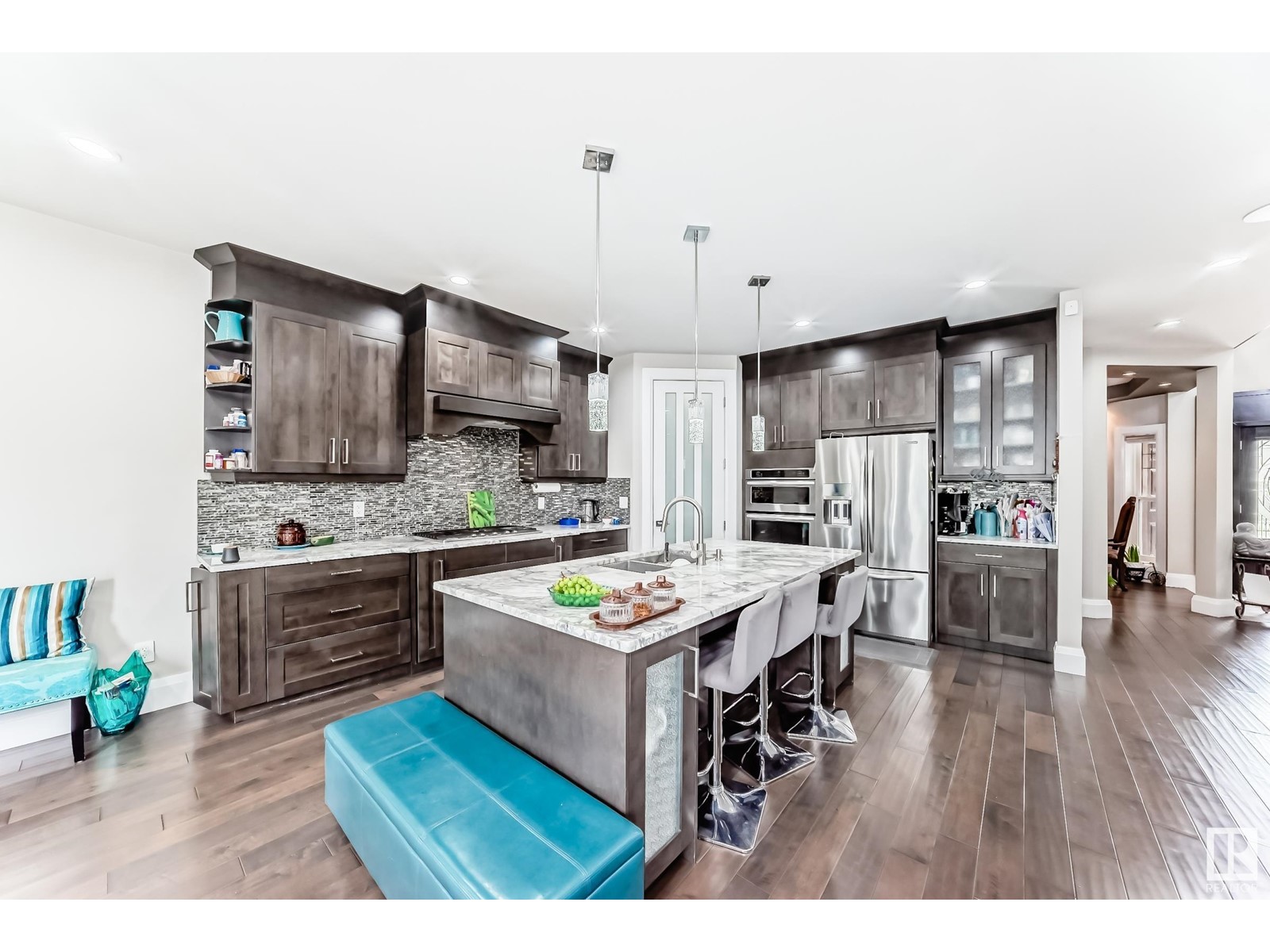 Photo 6 of 5342 Mullen Bn Nw, Edmonton AB
