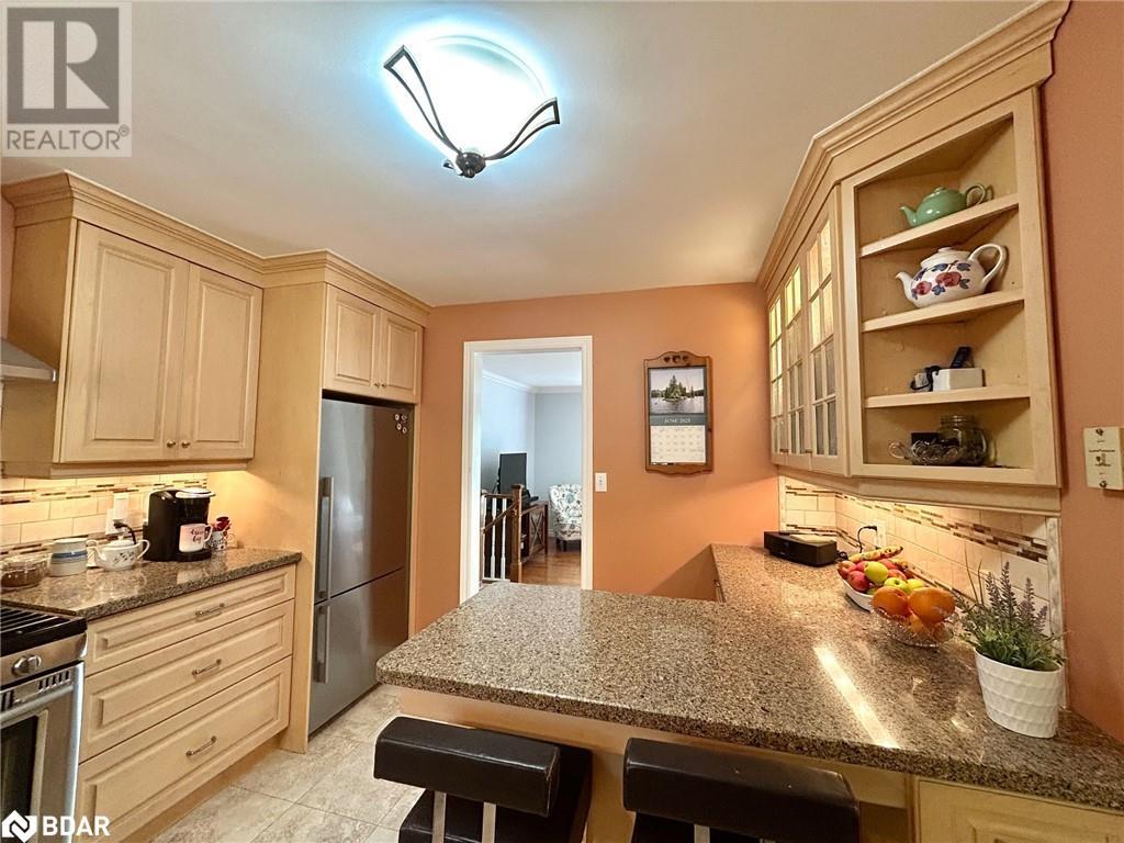 Photo 6 of 170 Tiffany Trail, Gravenhurst ON