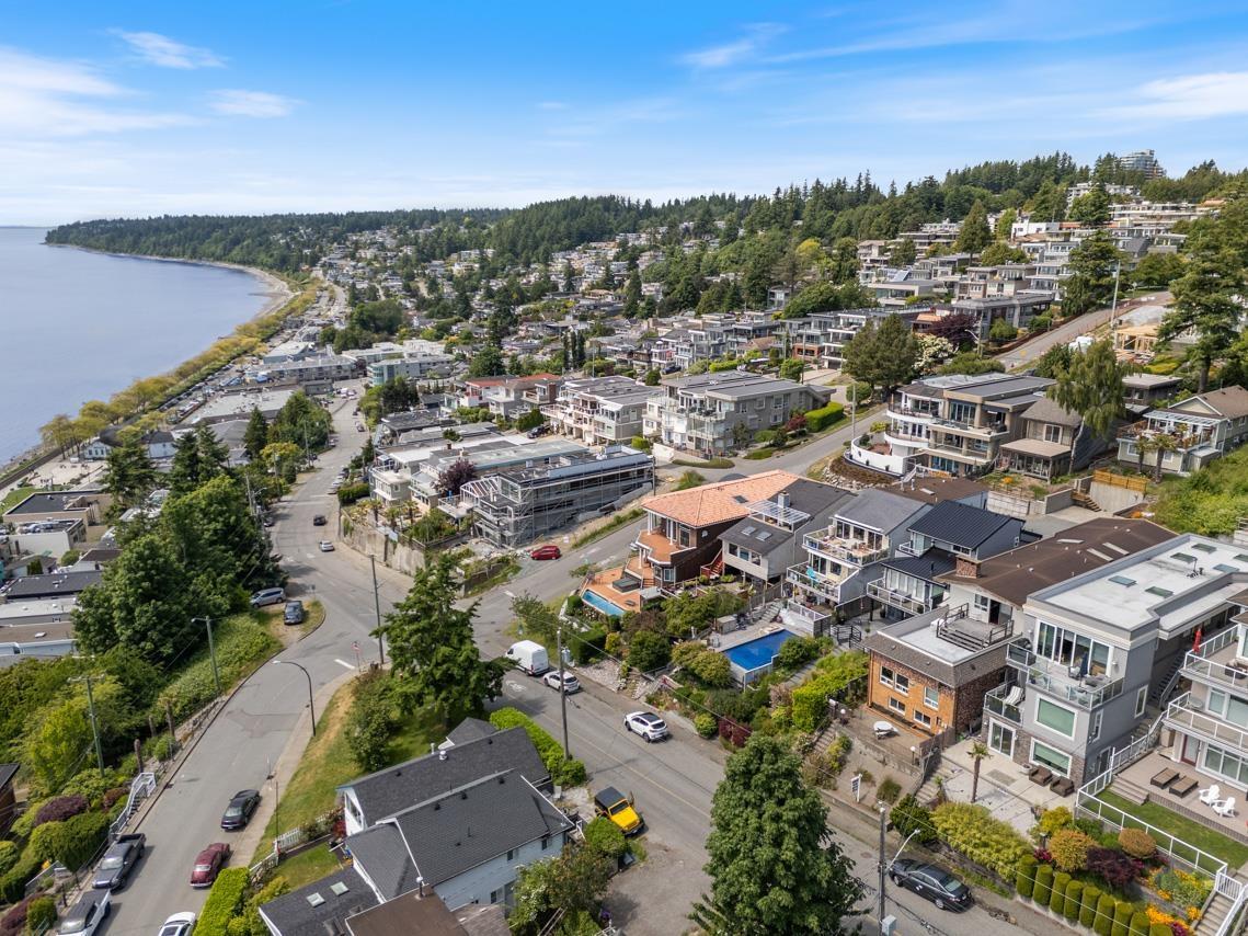 15135 COLUMBIA AVENUE, White Rock