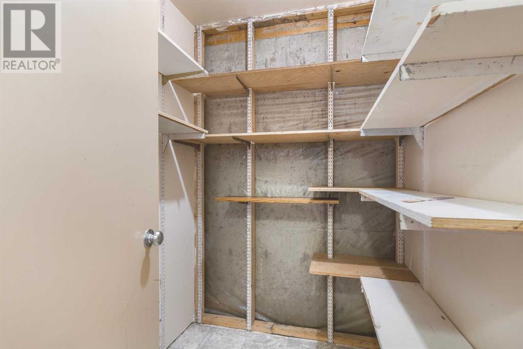 Single Family House 4 Level for Sale in  Harvest Gold Circle NE Harvest Hills Calgary 