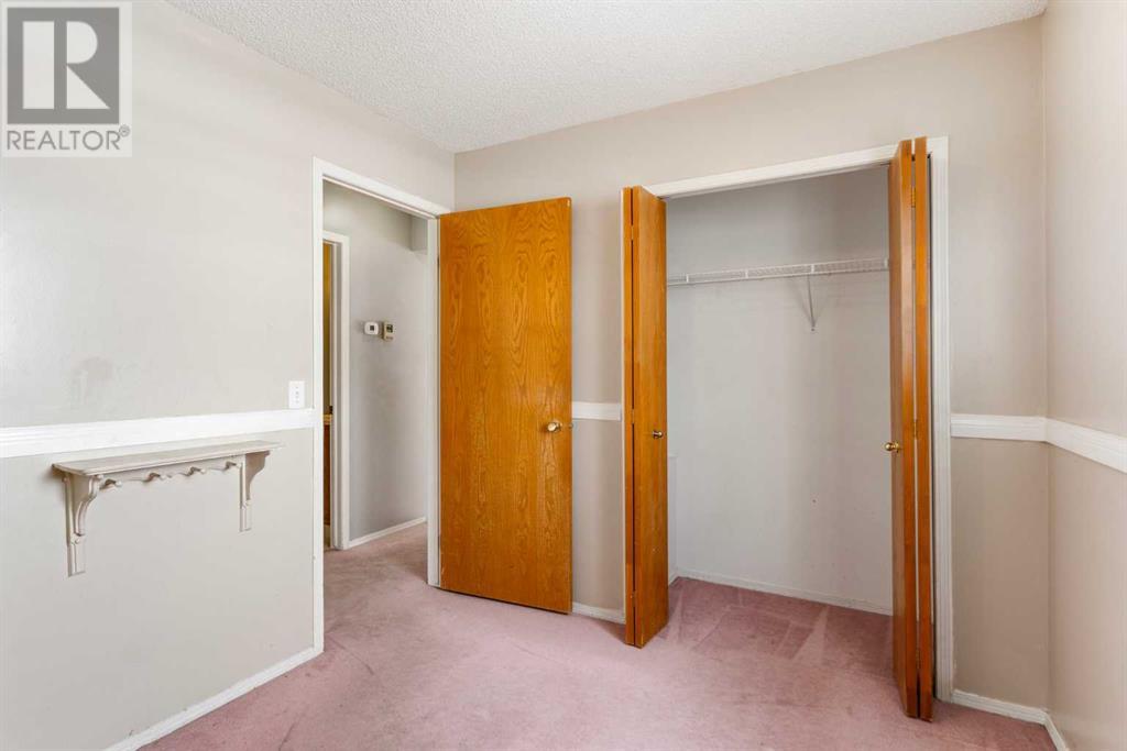 Single Family House 4 Level for Sale in  Harvest Gold Circle NE Harvest Hills Calgary 