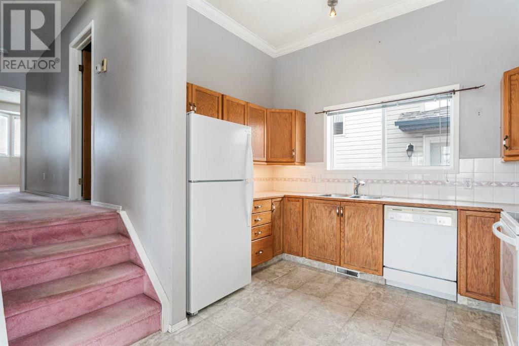Single Family House 4 Level for Sale in  Harvest Gold Circle NE Harvest Hills Calgary 