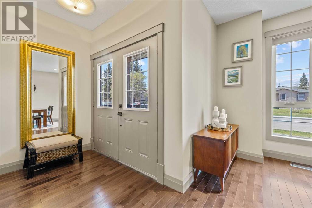 Single Family House for Sale in   Street NW Bowness Calgary 