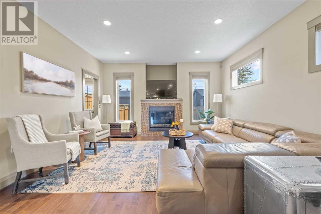 Single Family House for Sale in   Street NW Bowness Calgary 