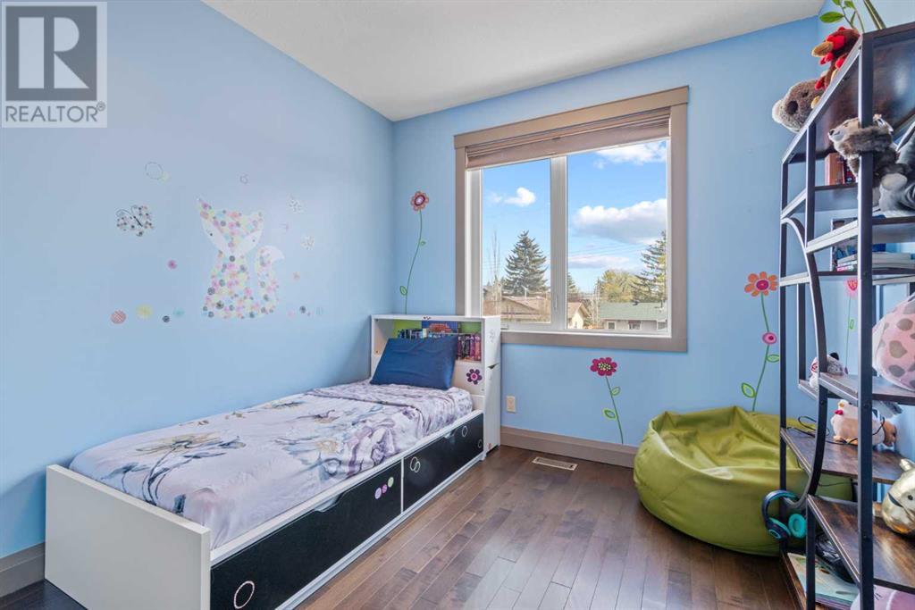 Single Family House for Sale in   Street NW Bowness Calgary 