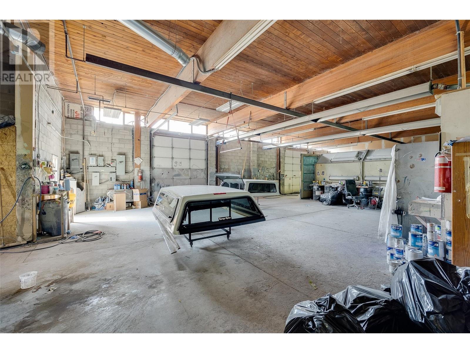  17411 Bentley Road, Summerland