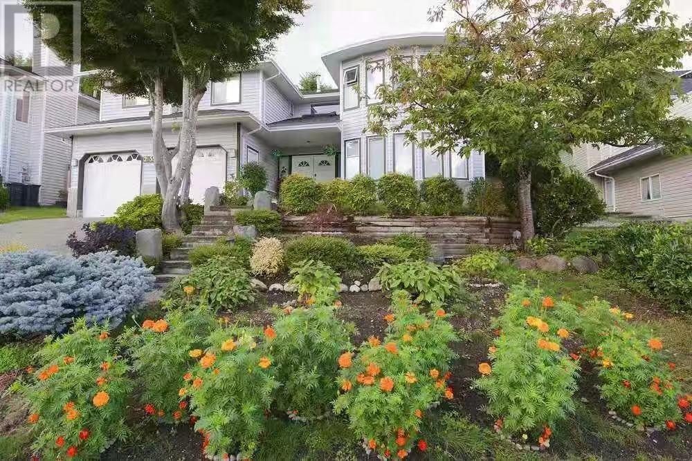 Photo 3 of 2655 Delahaye Drive, Coquitlam BC