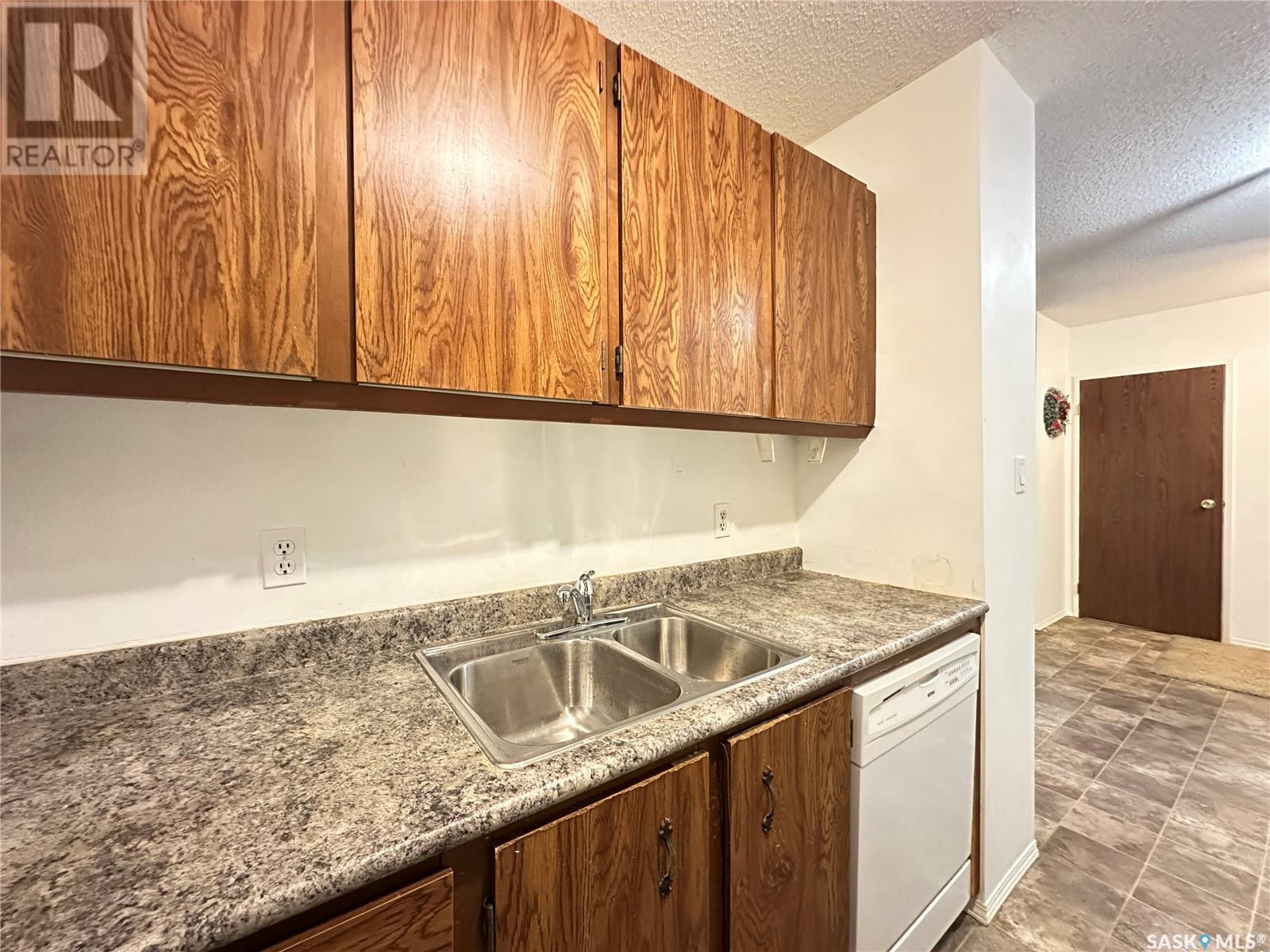 Single Family House Low rise for Sale in   Tait COURT Saskatoon 