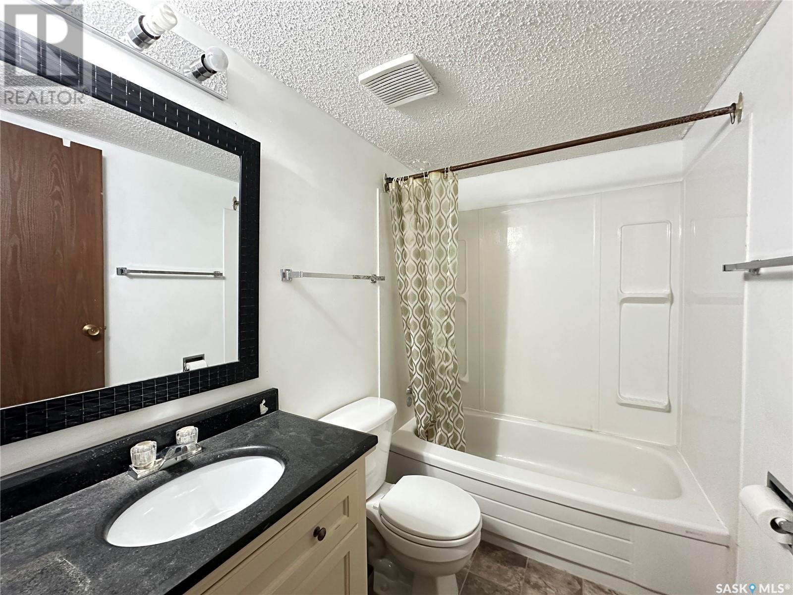 Single Family House Low rise for Sale in   Tait COURT Saskatoon 