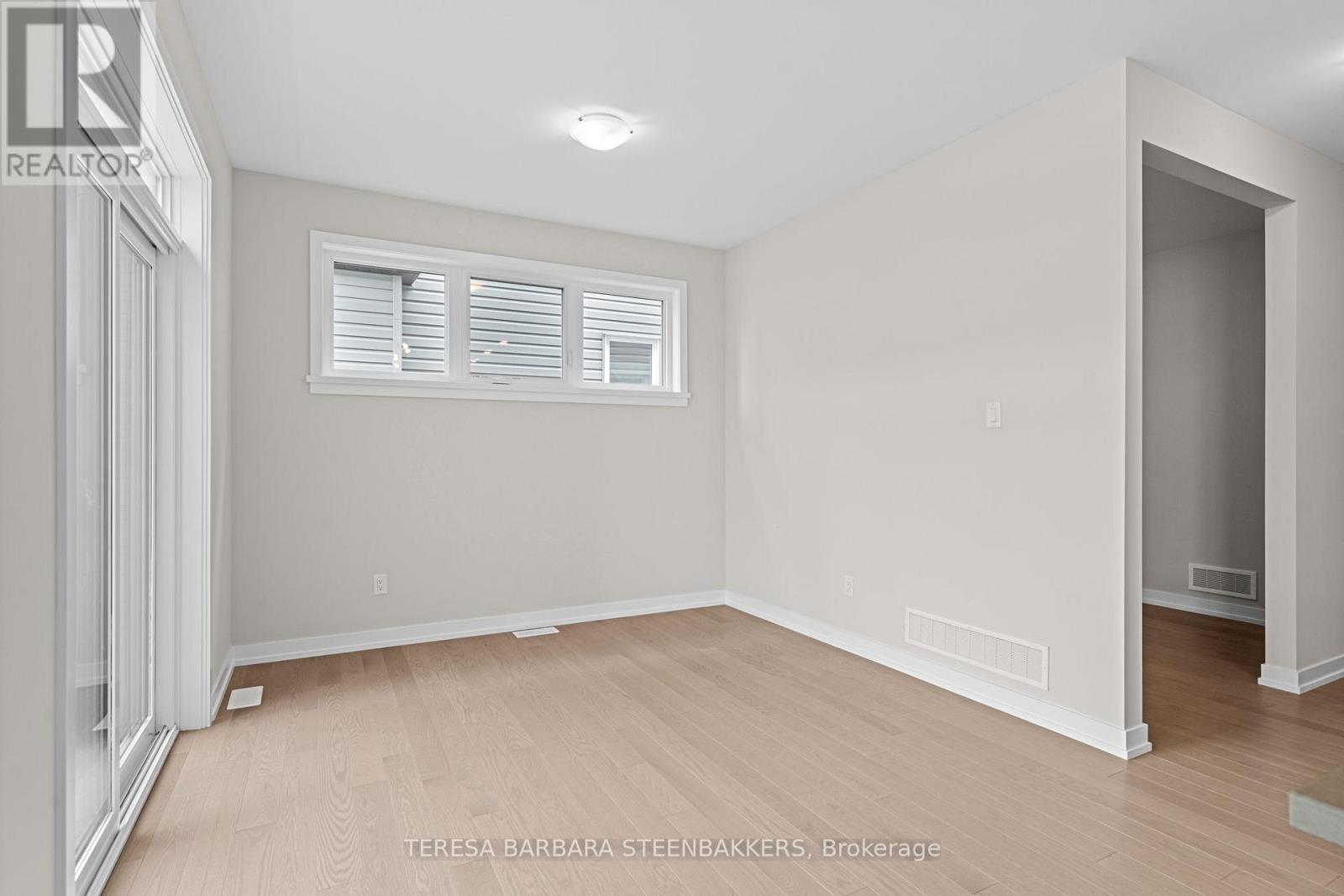 Photo 41 of 747 Kenny Gordon Avenue W, Ottawa ON